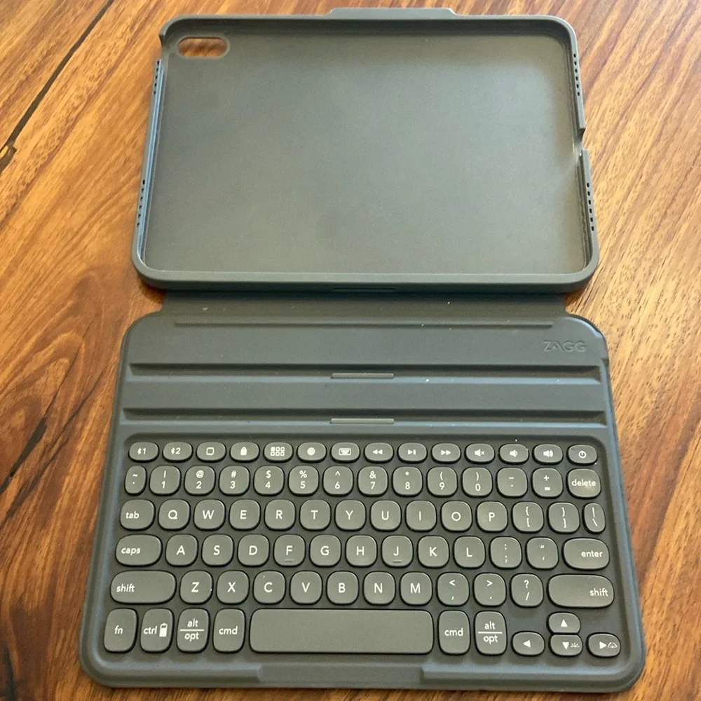 zagg i pad cover and keyboard